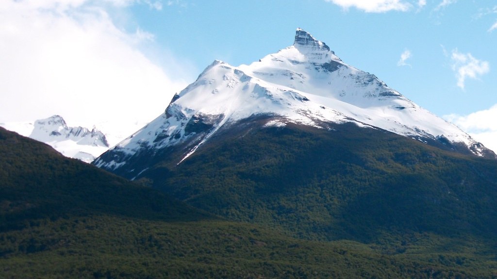 What was the highest mountain before mount everest was discovered?